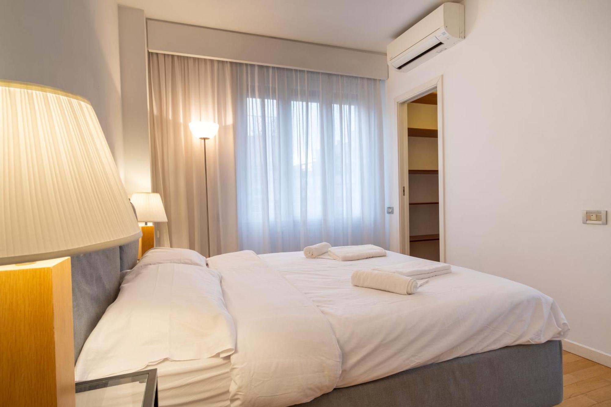 Attic With Terrace And Jacuzzi - Luxury Apartment 로마 외부 사진